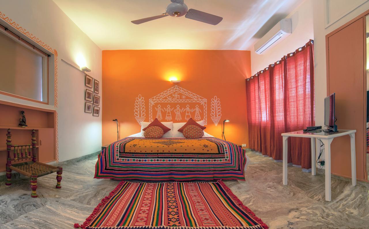 לינה וארוחת בוקר ניו דלהי Haveli Hauz Khas מראה חיצוני תמונה